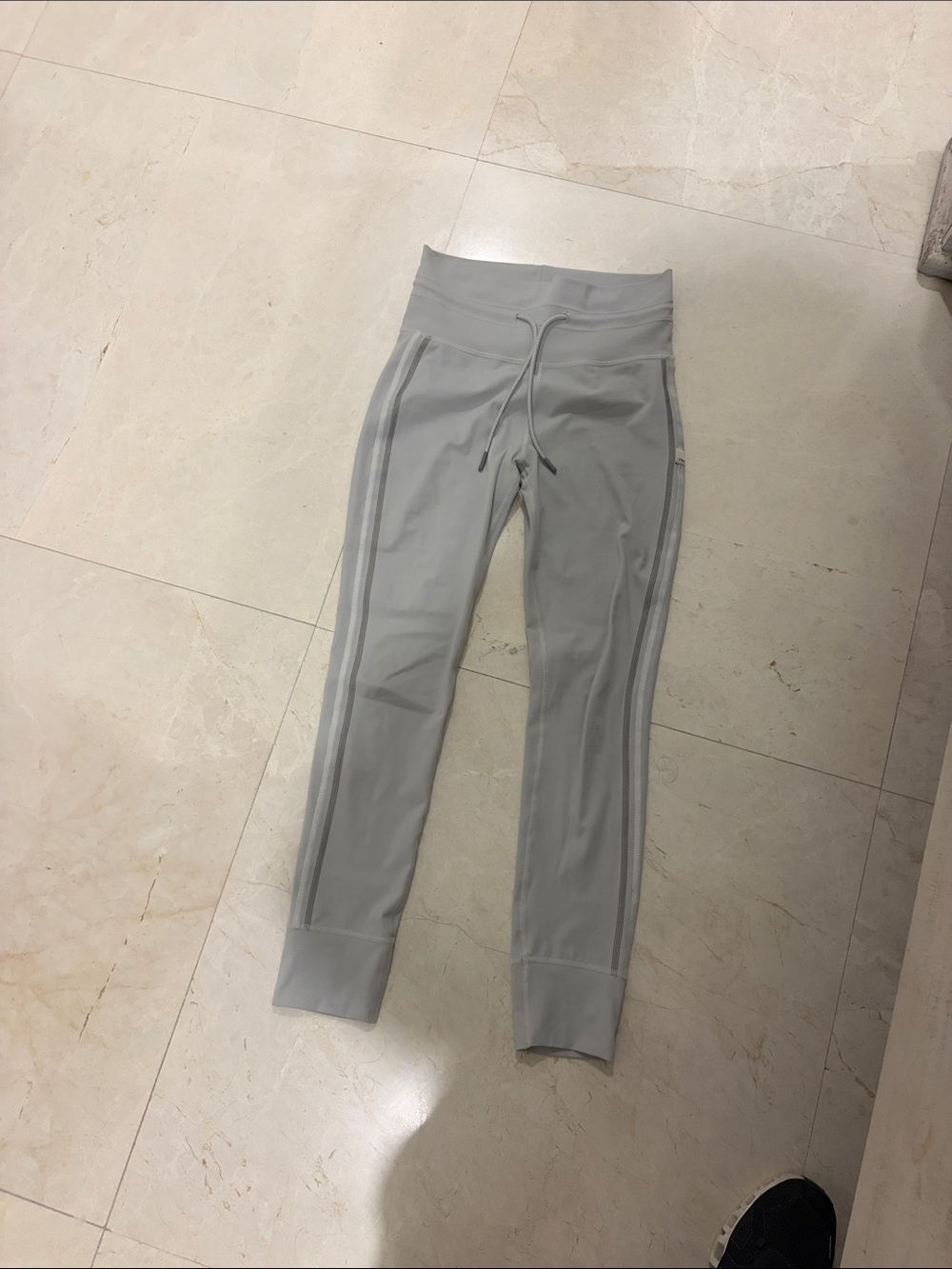 Viouri High-Rise Gray Performance Leggings with Side Stripes